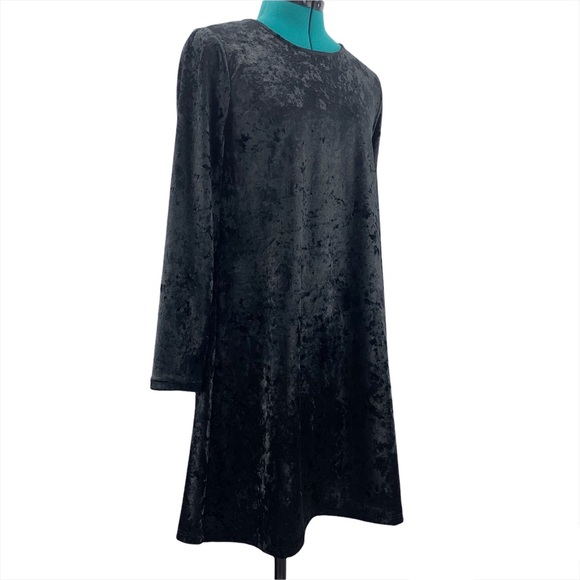 Tahari NWT Black Long Sleeve Crushed Velvet A-Line Shift Dress, Small - Picture 9 of 16
